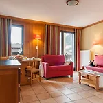 Pierre & La Riviere Lejlighedshotel 3*