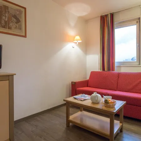 Pierre & La Riviere Aparthotel 3*