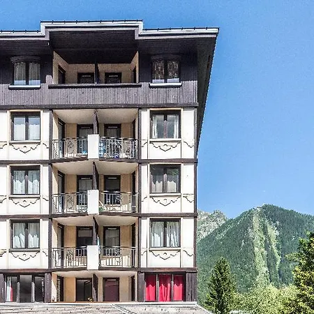 Pierre & La Riviere 3*