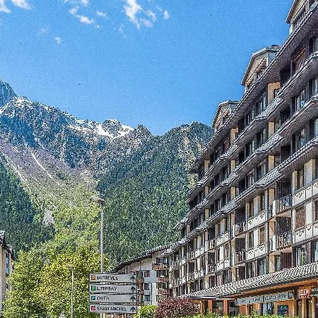 Pierre & La Riviere 3* Σαμονί