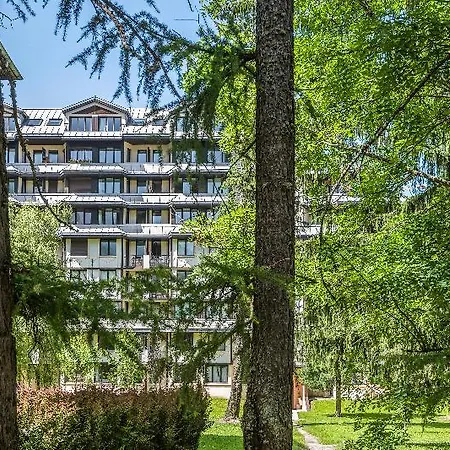 Pierre & La Riviere Lejlighedshotel 3*