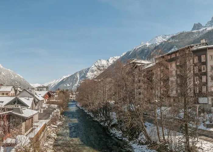 Pierre & La Riviere Aparthotel 3*